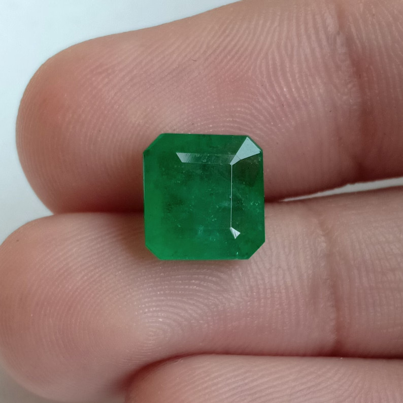3.70 Ct Vivid Green Emerald Octagon Cut Unheated Untreated Gemstone For Ring