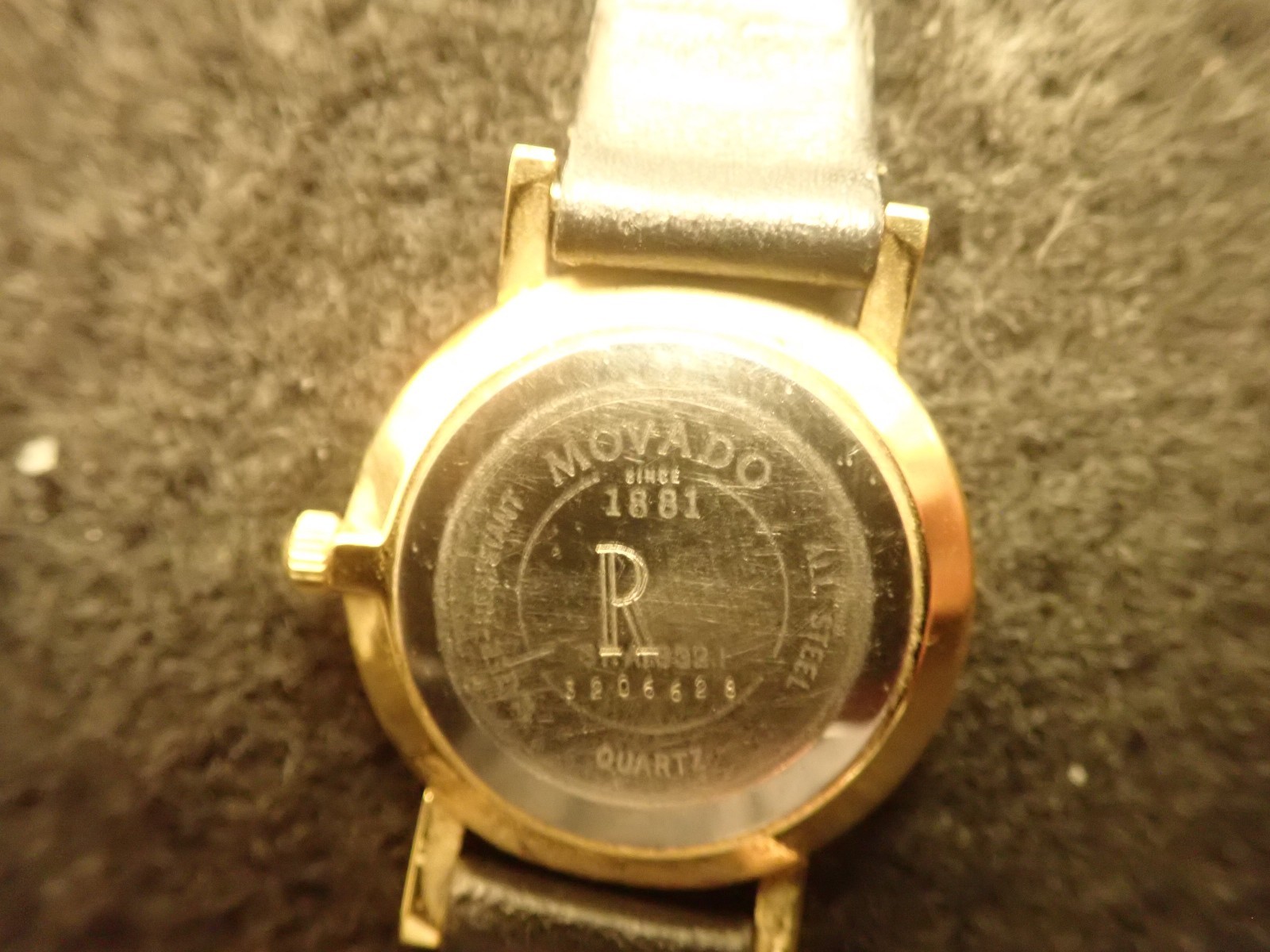 Movado women’s Museum classic gold women Watch 2100006