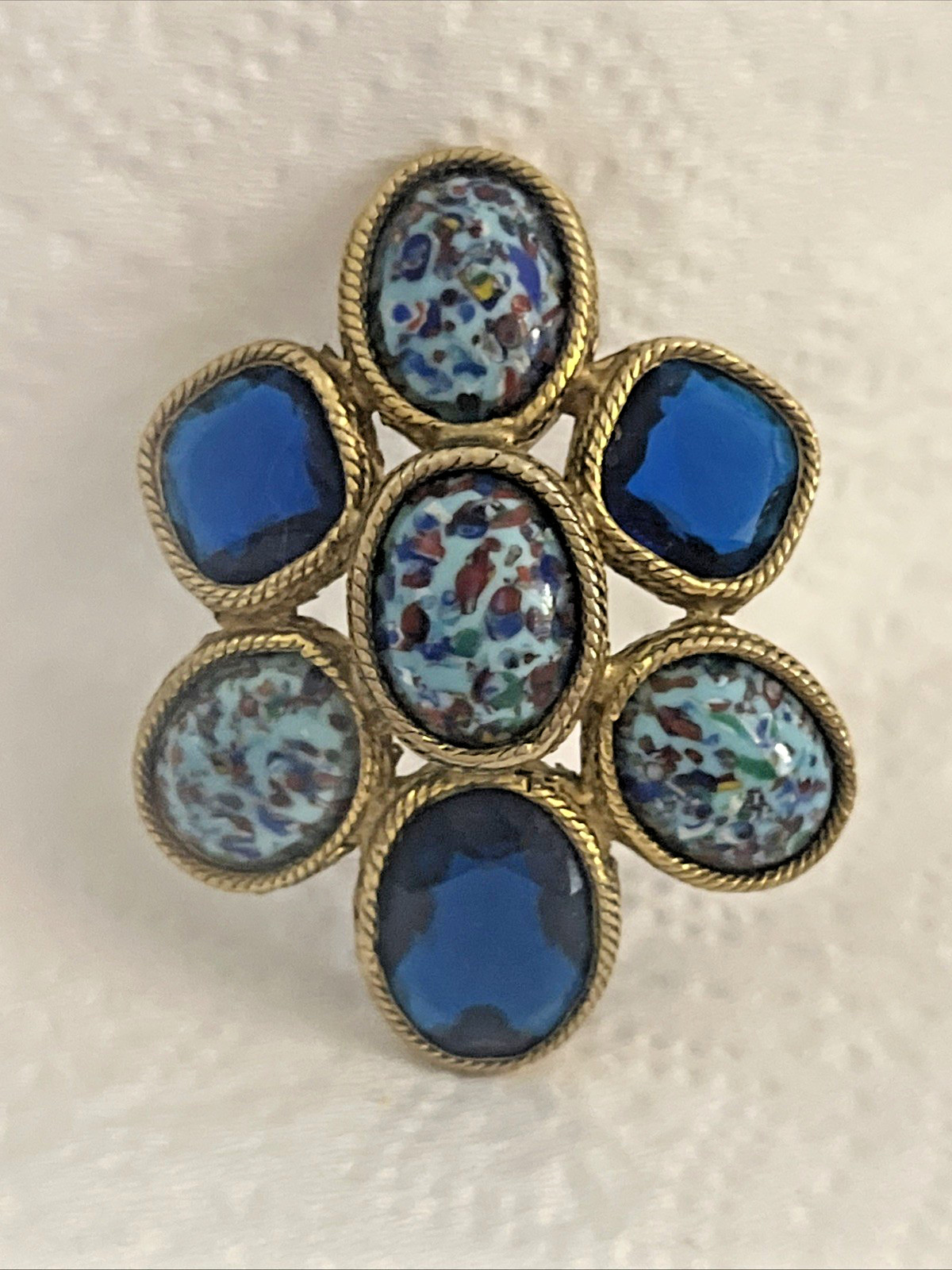 Domed Cabochon Brooch Swirled Speckled Glass Vintage Not Signed Estate Jewelry