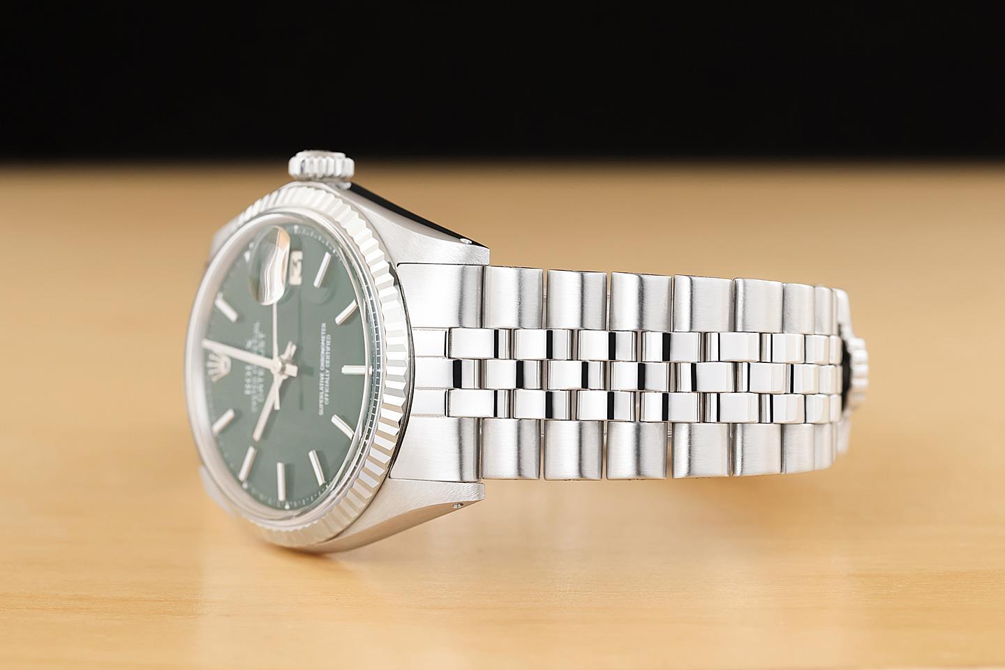 ROLEX MENS DATEJUST 18K GOLD STEEL GREEN DIAL WATCH w/ FOLDED JUBILEE BRACELET