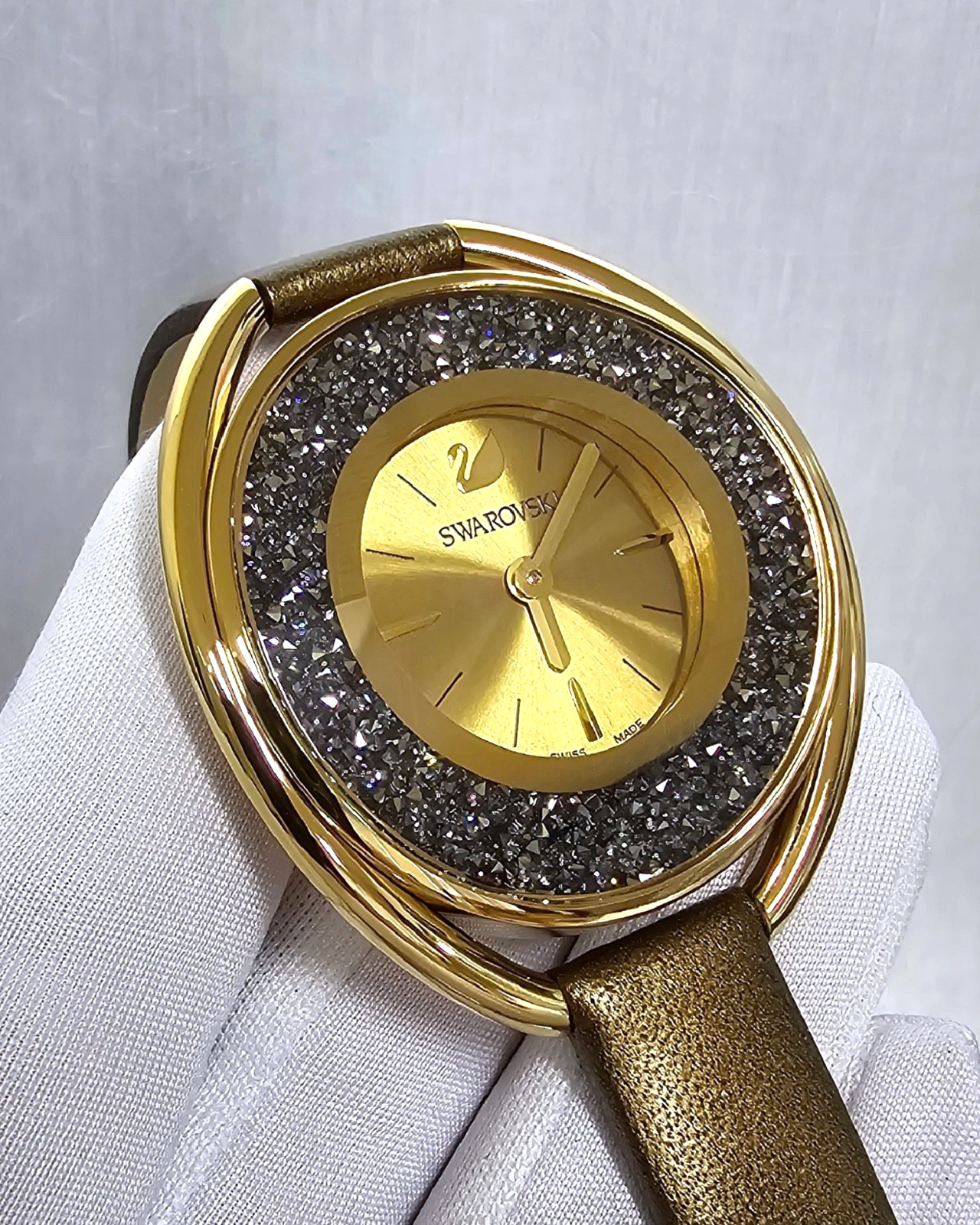 Swarovski Crystalline Quartz 37mm Gold Dial Leather Women’s Watch 5296314