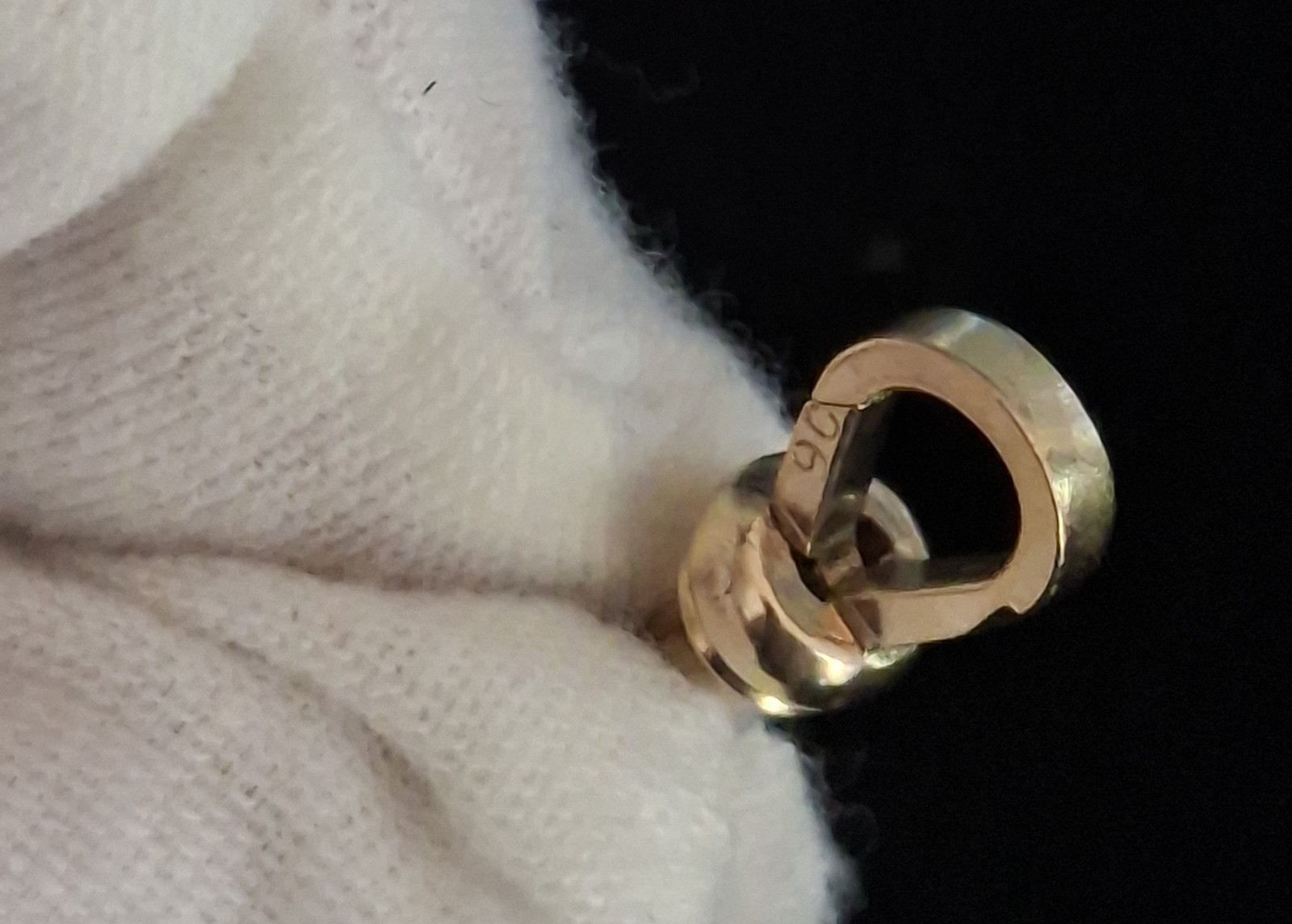 Hallmarked 9ct Yellow Gold Dog Clip In Working Order 2.10g #No.22