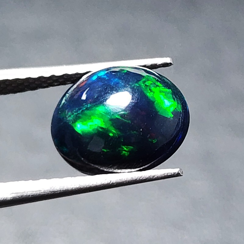 Natural Welo Black Opal Ethiopia Oval Cabochon AAA Green Fire Gem 1.45Ct Ring