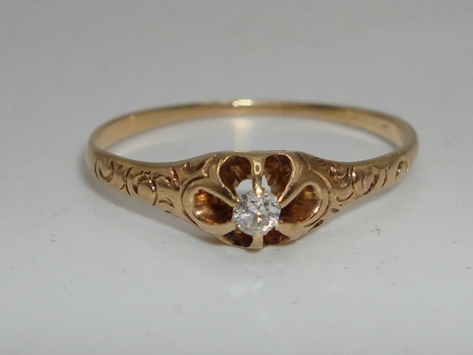 ANTIQUE EDWARDIAN 14K ROSE GOLD APPROX. 7 PTW MINE CUT DIAMOND BELCHER SET RING