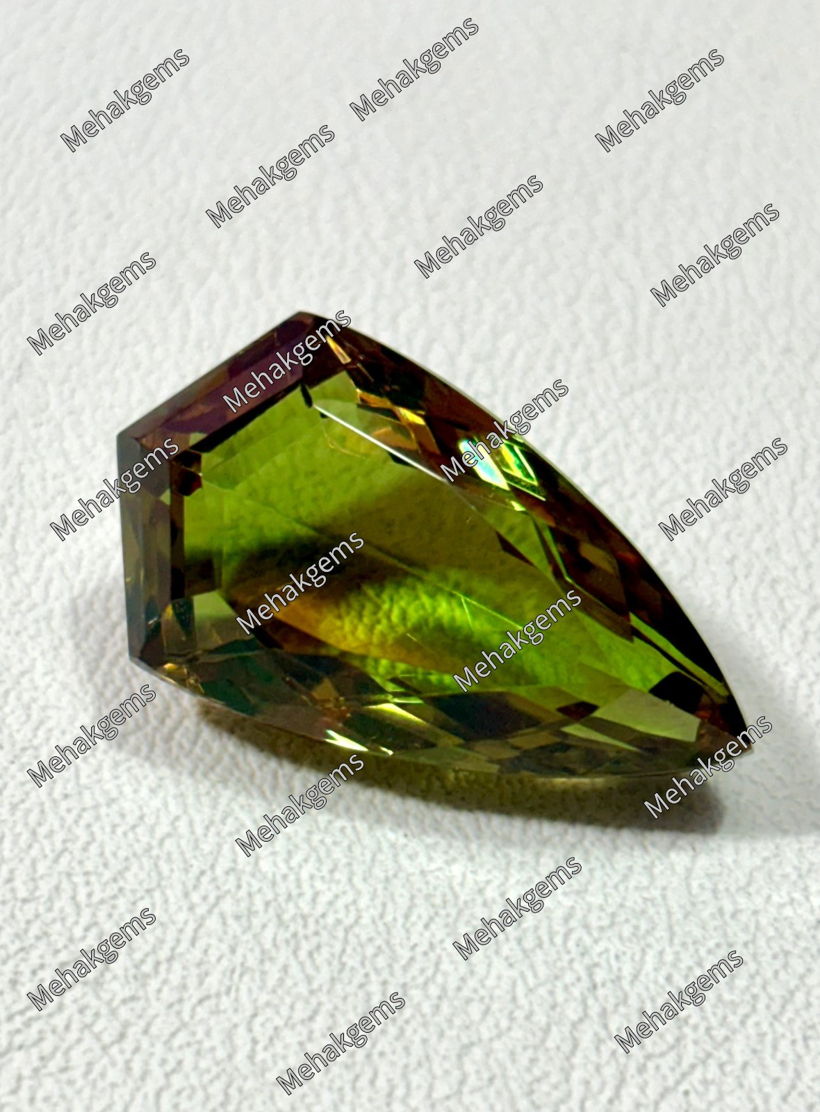 38.Ct Zultanite Gemstone, Shield Cut Color Change Diaspore, Jewelry Focal Stone