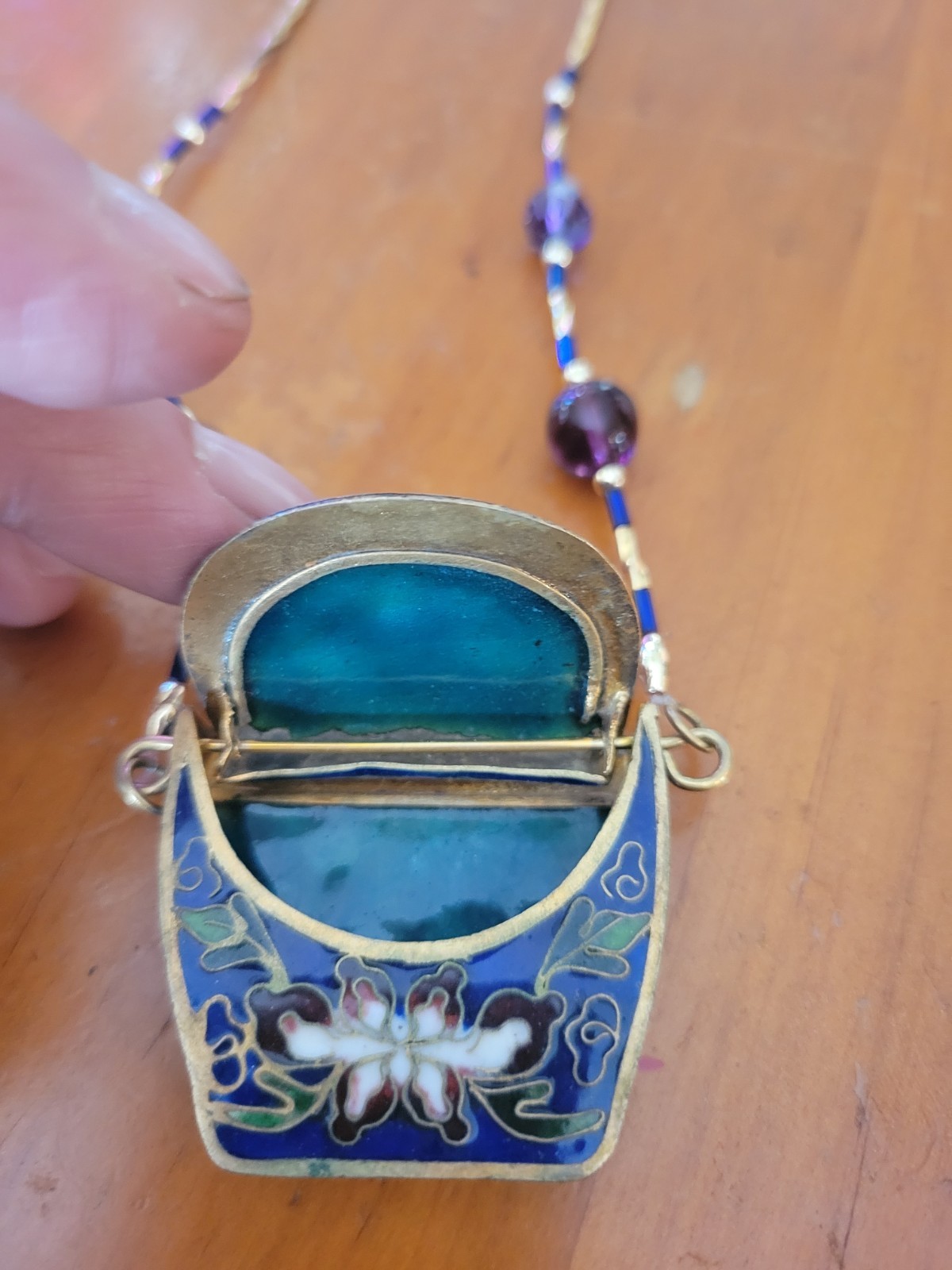 VintageCloisonné Enamel Floral Design Purse Necklace W/Beaded 22″ Chain Unique
