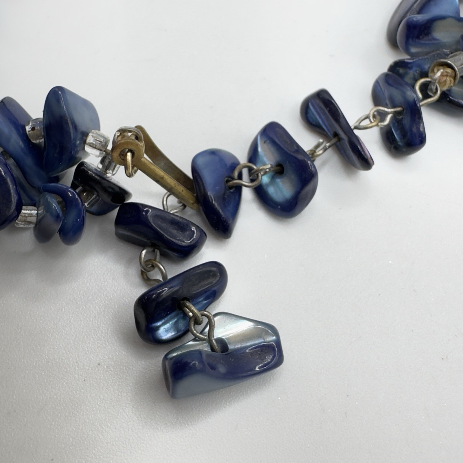 Shell Necklace Double Strand Dyed Dark to Light Blue Adjustable 14″ – 16″ BEAUTY