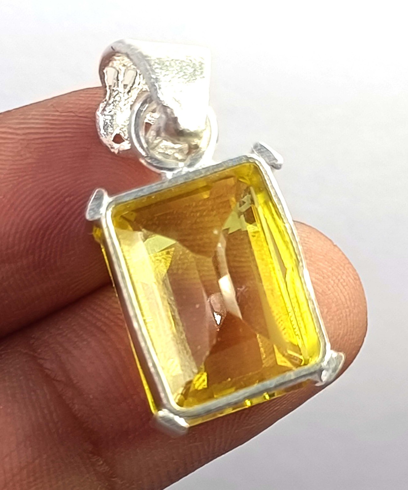 Natural Yellow Sapphire 25.20 Ct Emeald Shape Pendant 925 Silver EGL Gems 6JHB