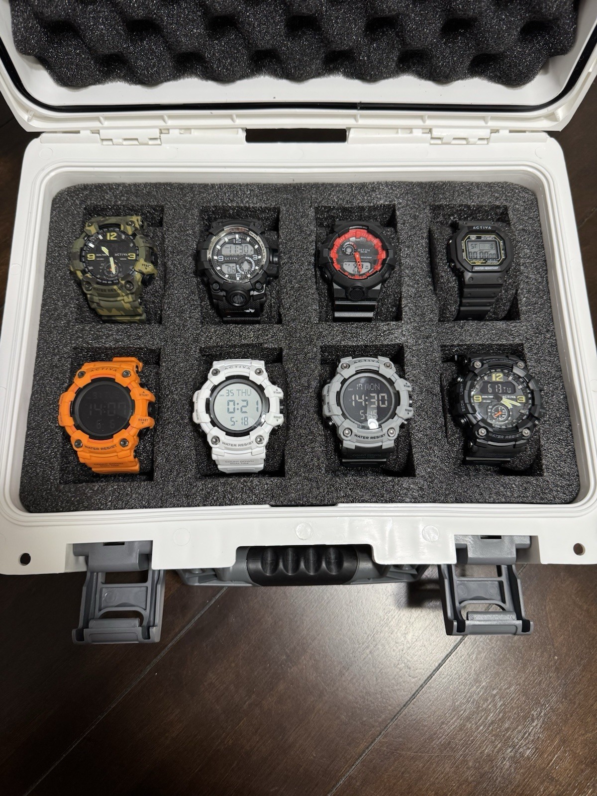 NEW 8 Men’s Activa Sport Watches With Invicta 8 Slot Hard Case !