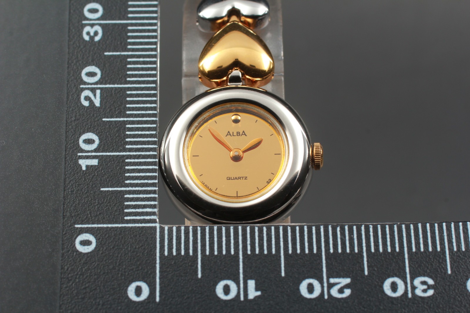 Vtg 1996 N MINT Seiko Alba V232-0230 Quartz Two-Tone Round Womens Watch JAPAN