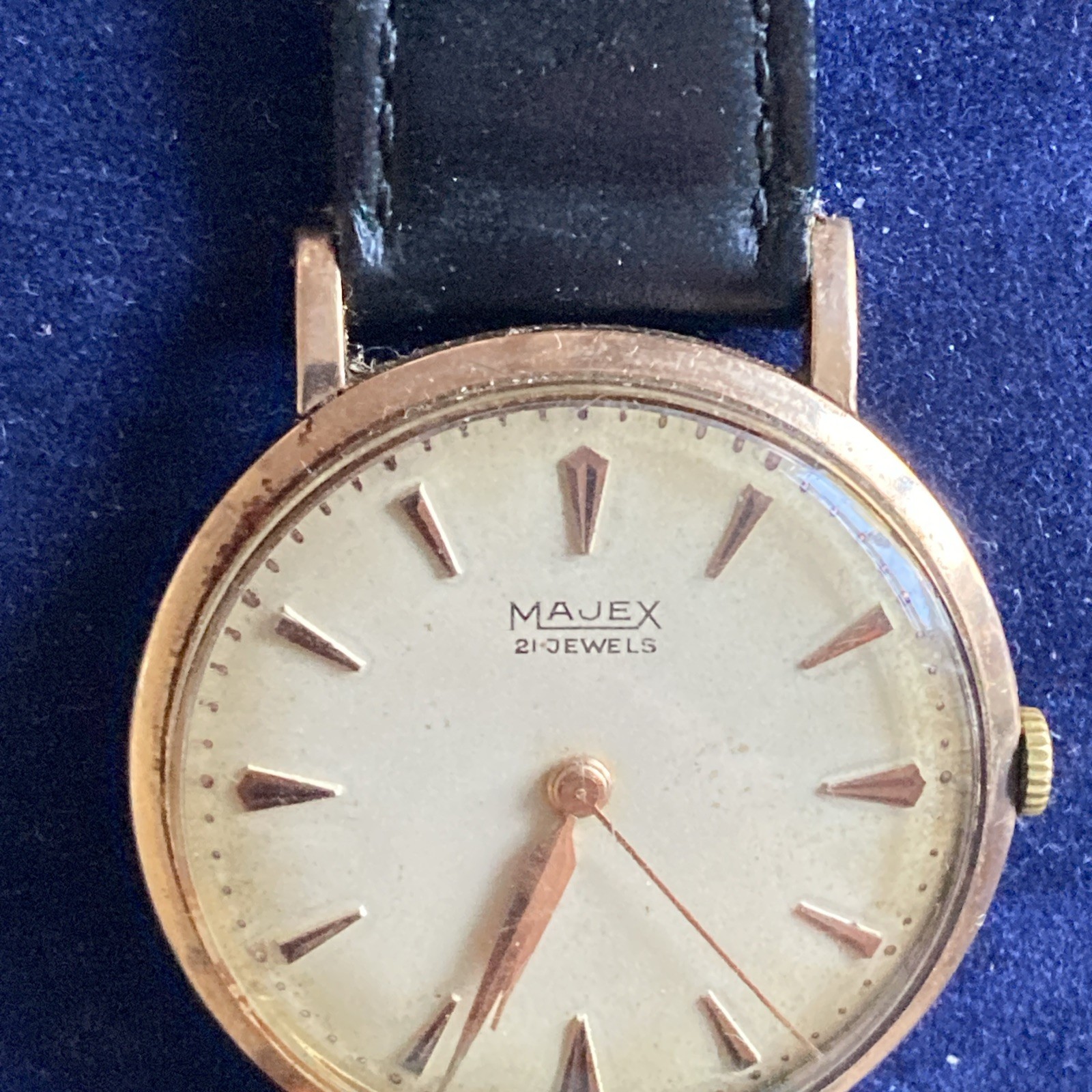 Mid century Majex 9ct Gold 21 Jewels Manual Wind Mens Watch