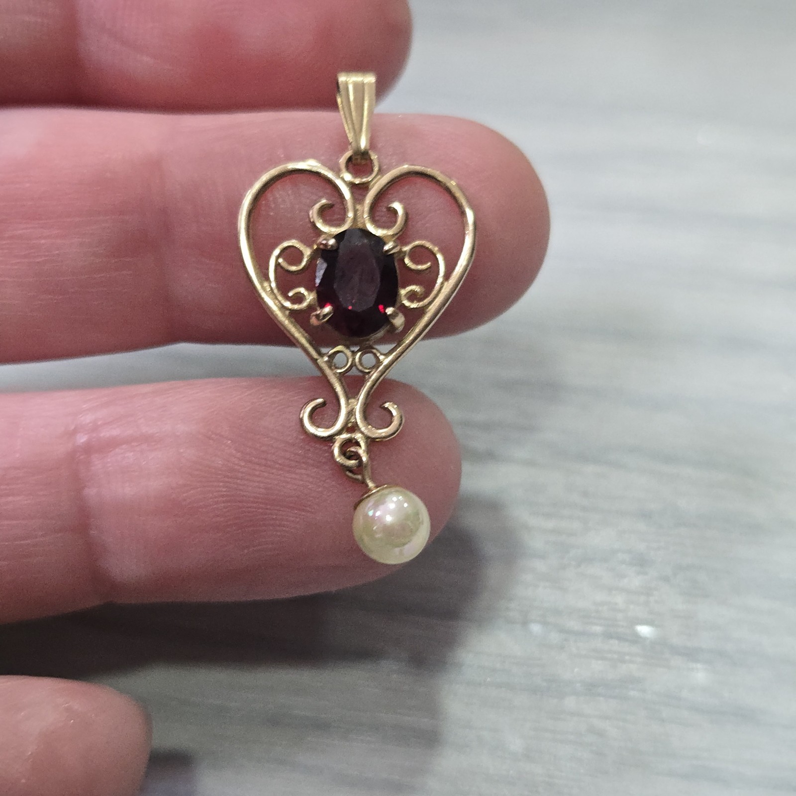 Art Nouveau 9ct Yellow Gold Pendant Cc.1900 Dainty Sweet Edwardian Piece