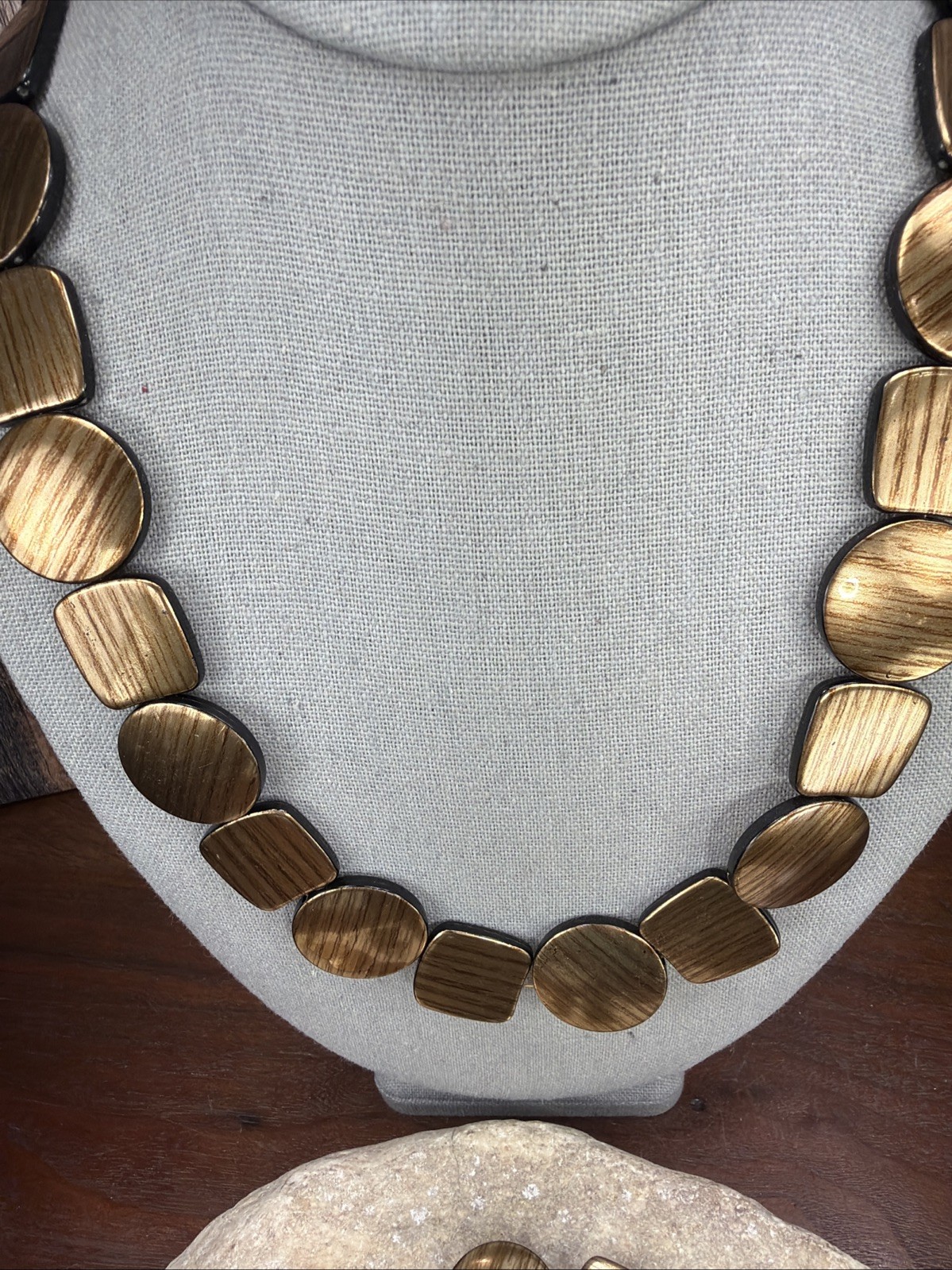 Vintage disc copper plastic wood grain bracelet, necklace & Earrings