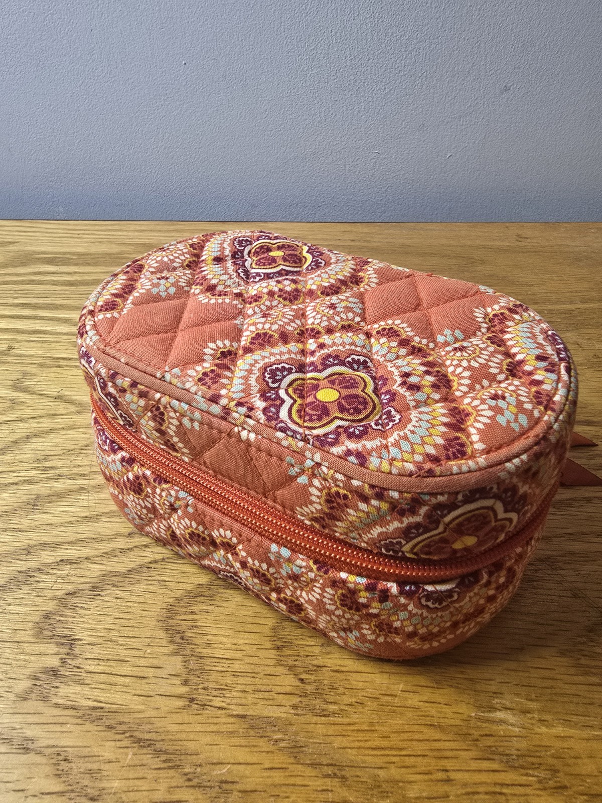 Vera Bradley Retired Coral Pattern Hard Case Zip Travel Jewelry Box-Oval Case
