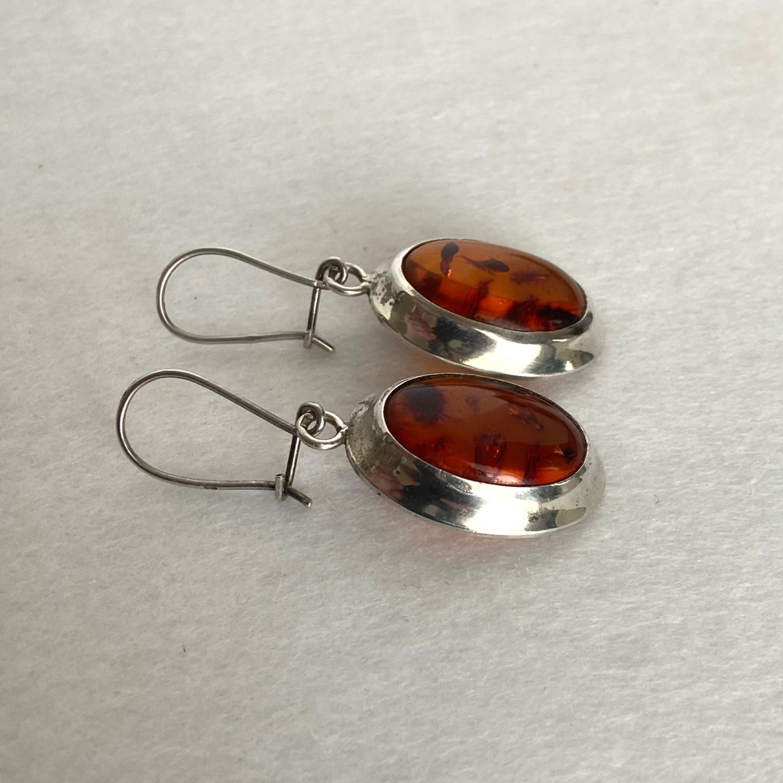 VTG Sterling Silver 925 Oval Baltic Amber Dangle Drop Kidney Wire Earrings