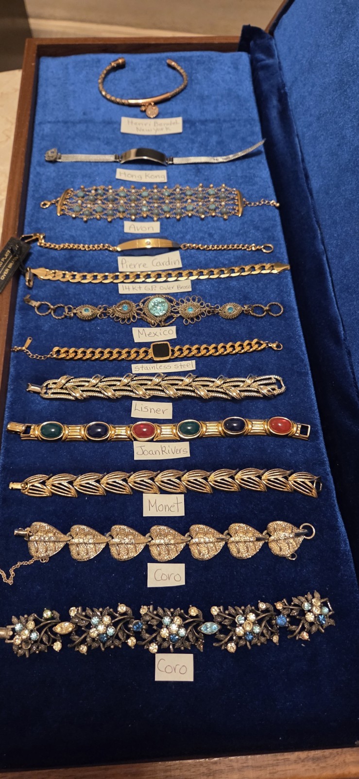 Vintage Mod Bracelet Lot Of 40.dainty.12 Signed Monet Joan Rivers Avon Henri…