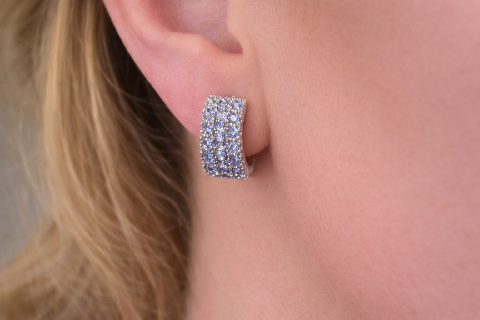 Stud earrings earrings natural blue tanzanite stud 585 White gold