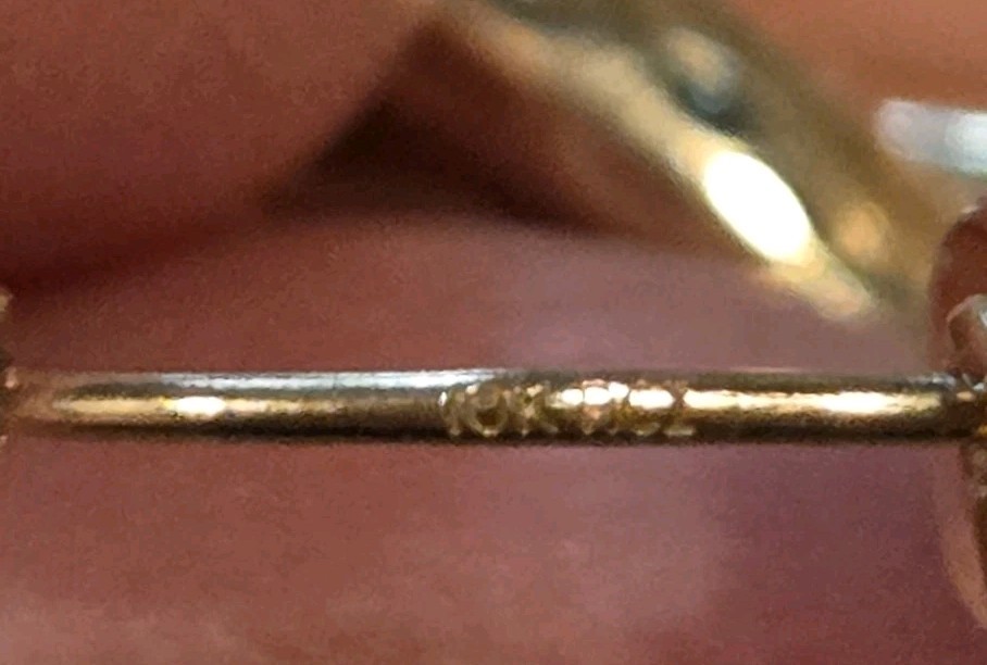 Pure 10k Yellow Gold Diamond Cut Hoop Earrings 2.17 G Hollow Beautiful Vintage