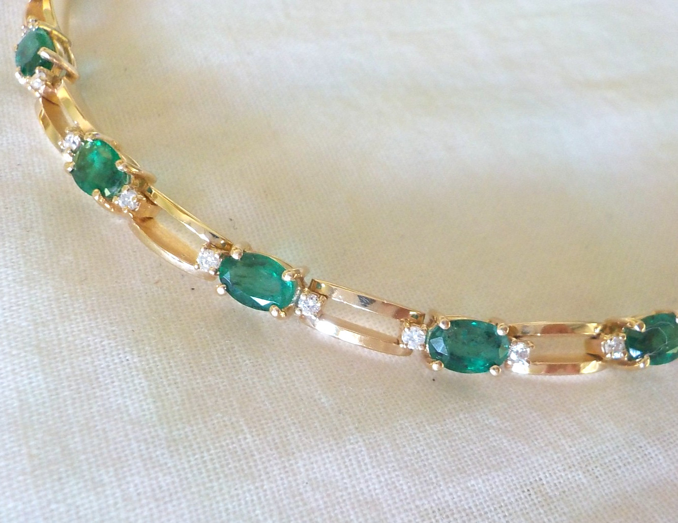 Heavy 14K Yellow Gold Natural Emerald Diamond Bracelet – 12.90 gms, 7.1 in, 5+ct
