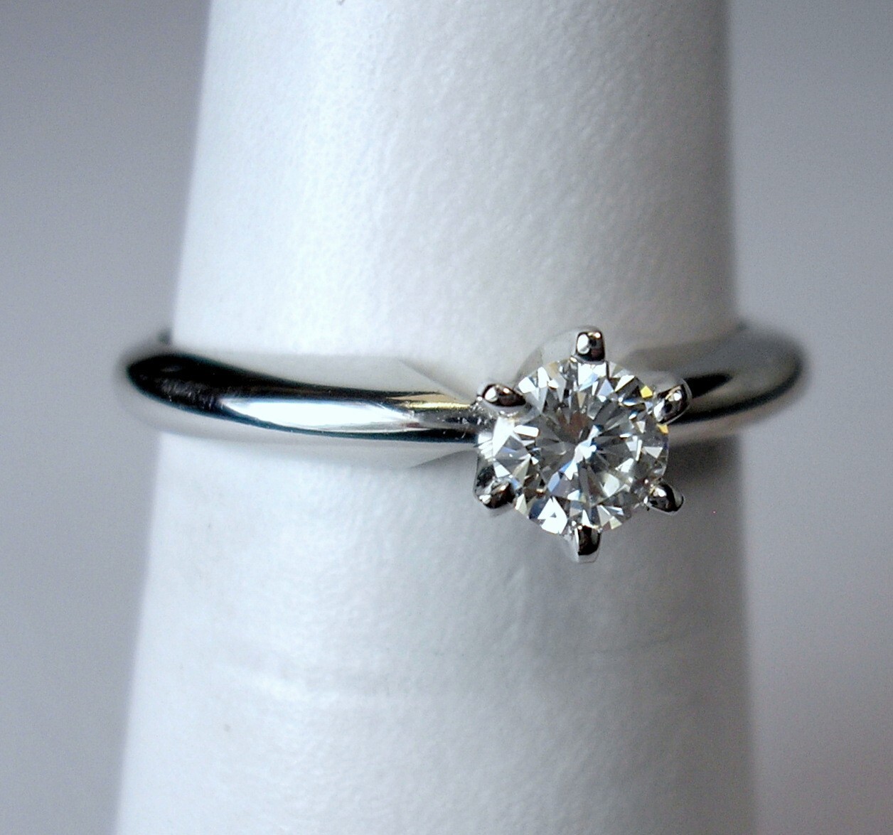 0.23 ct Round H/VVS-2 Natural Diamond Platinum Solitaire Ring Was $1,595 Video