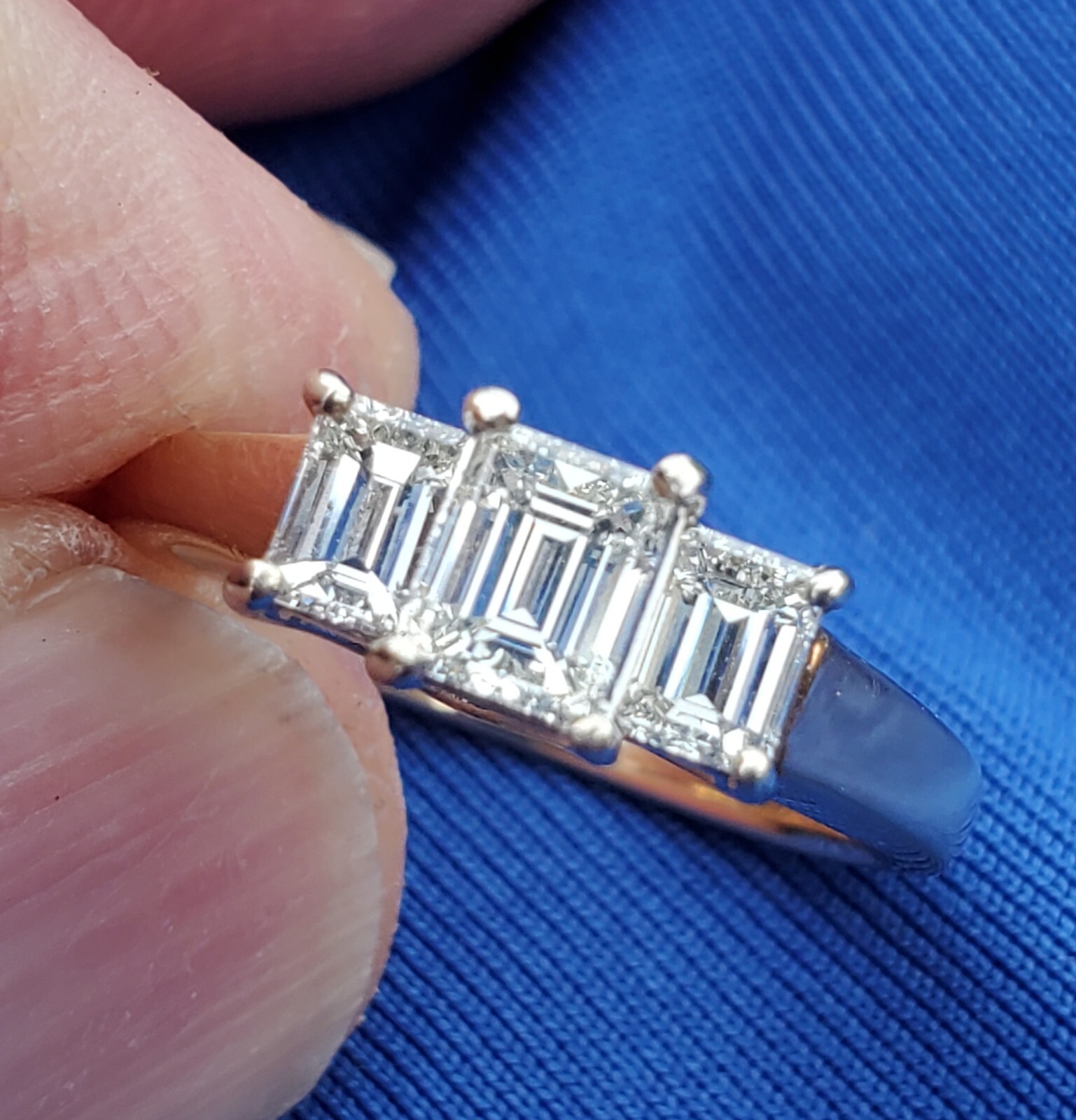 Original EARTH MINED DIAMOND Emerald cut Deco Engagement Ring Vintage 3 stone 7