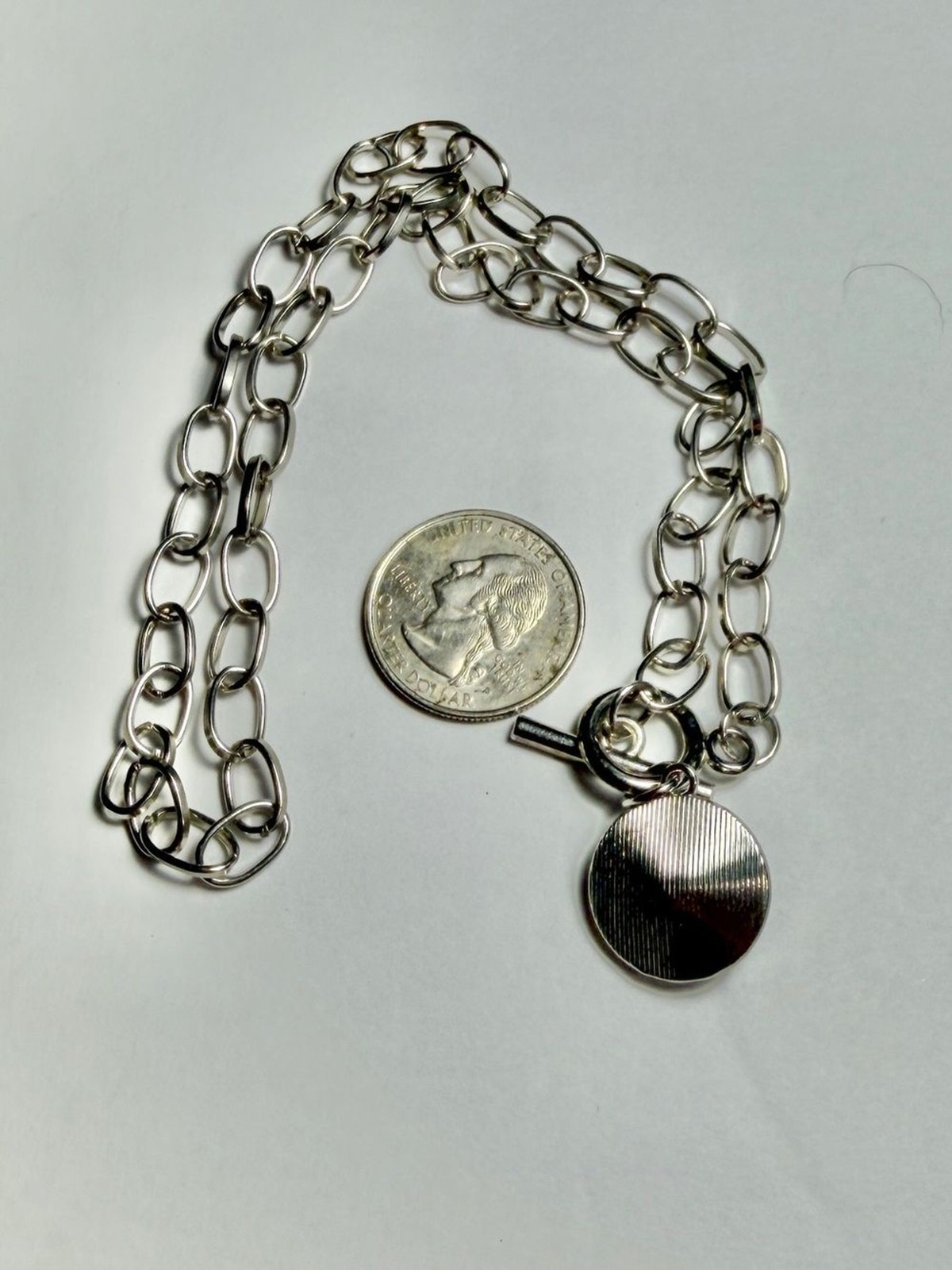 Silver Chain Necklace Round Grey Stone Pendant Toggle Clasp Fashion Jewelry 18″