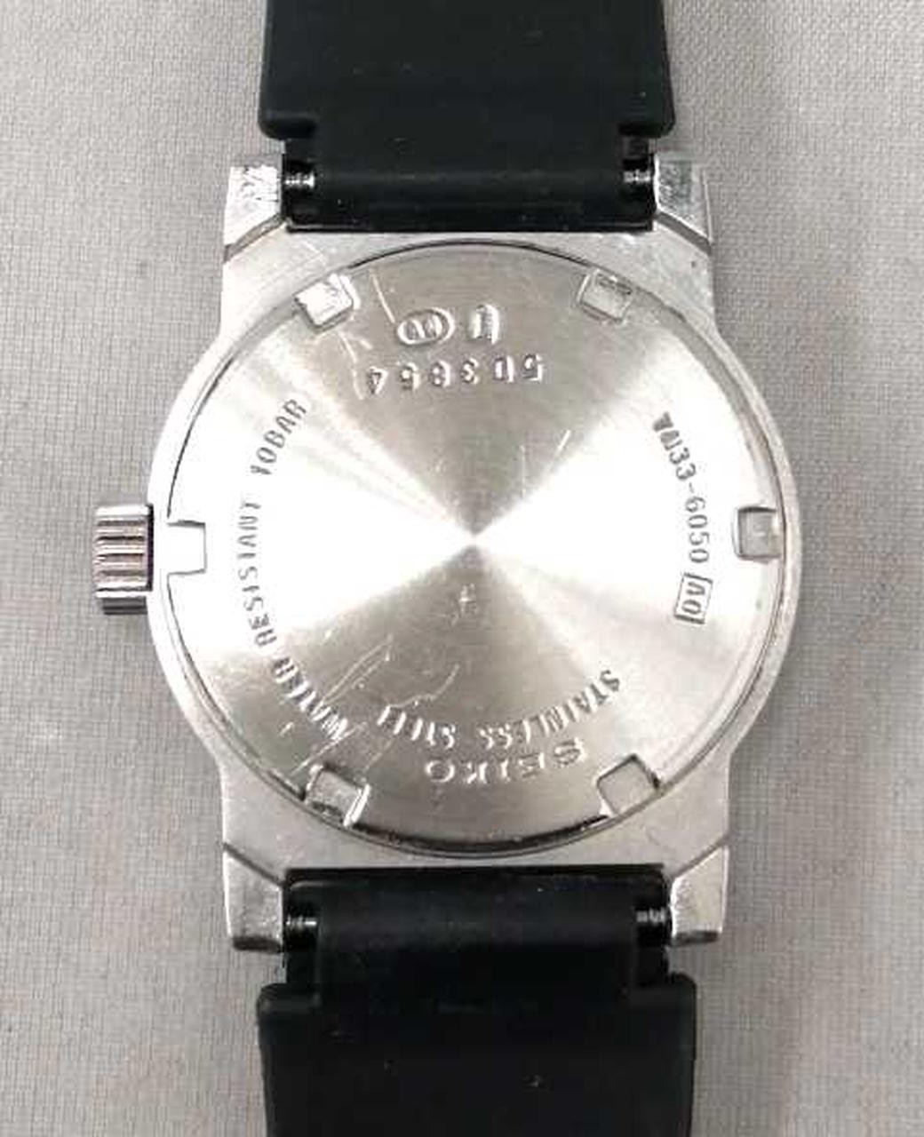 Seiko SUS 7N33-6050 Quartz Day Date Rubber Watch