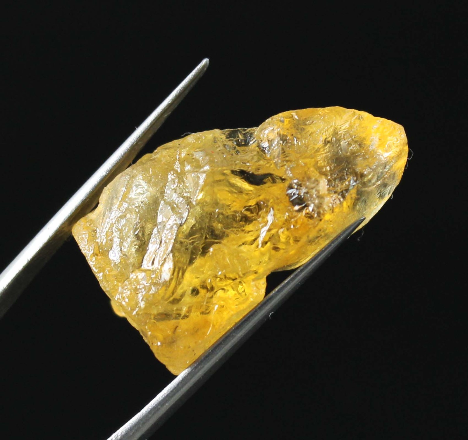 Natural 26.75 Ct Yellow Grossular Garnet Gemstone Rough Certified T37066