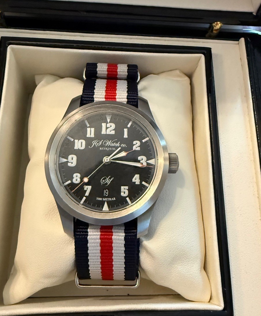 JS Watch Company Sif N.A.R.T