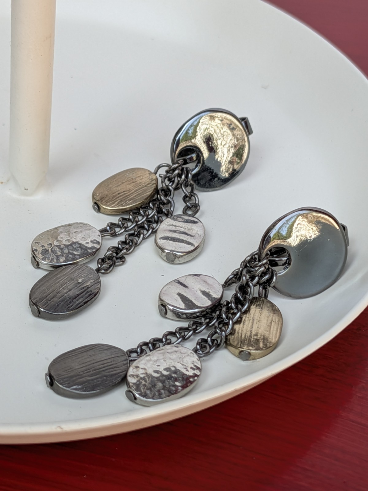 Textured Mixed Metal Oval 2¾” Dangle Clip Earrings Black Silver Gold Tone Chain