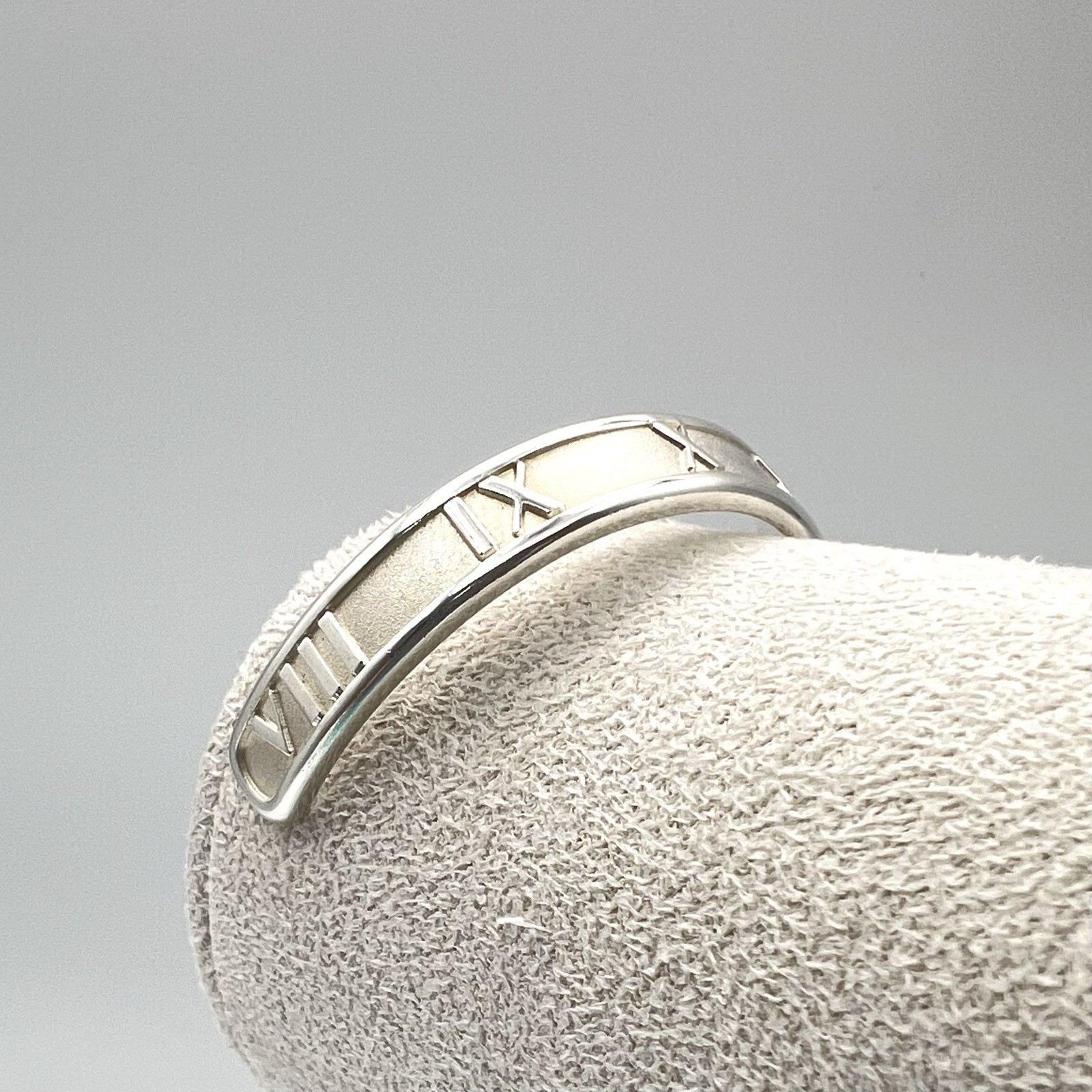 Tiffany & Co Atlas Cuff Bangle 925 Silver 16cm / 6.3in Vintage 1995 Pouch Box