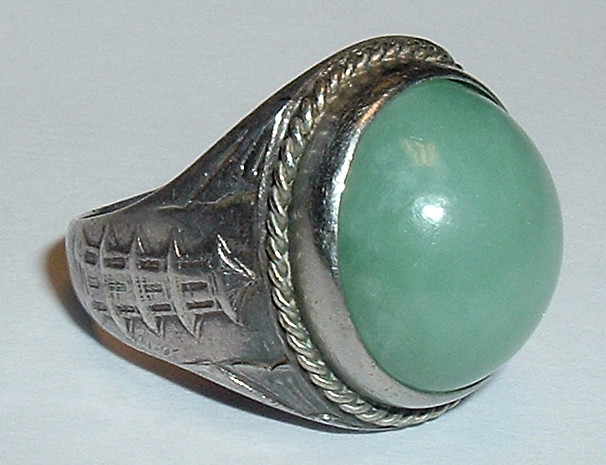 Antique Chinese EXPORT ‘SILVER’ JADE DOME RING *Phoenix Bird *Pagoda *Size; 9