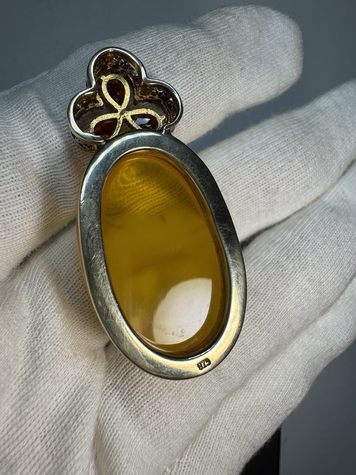 Natural Baltic Amber Pendant Butterscotch Egg Yolk in Sterling Silver 18.4g