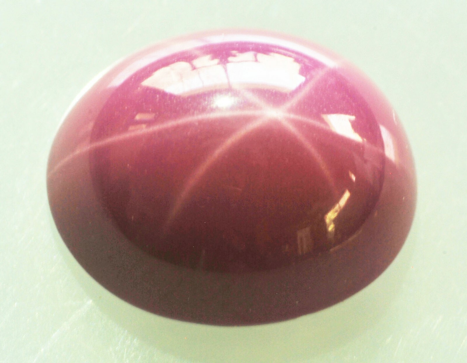 Claret Red, oval Linde Star Sapphire – 1.95 carats, loose gemstone