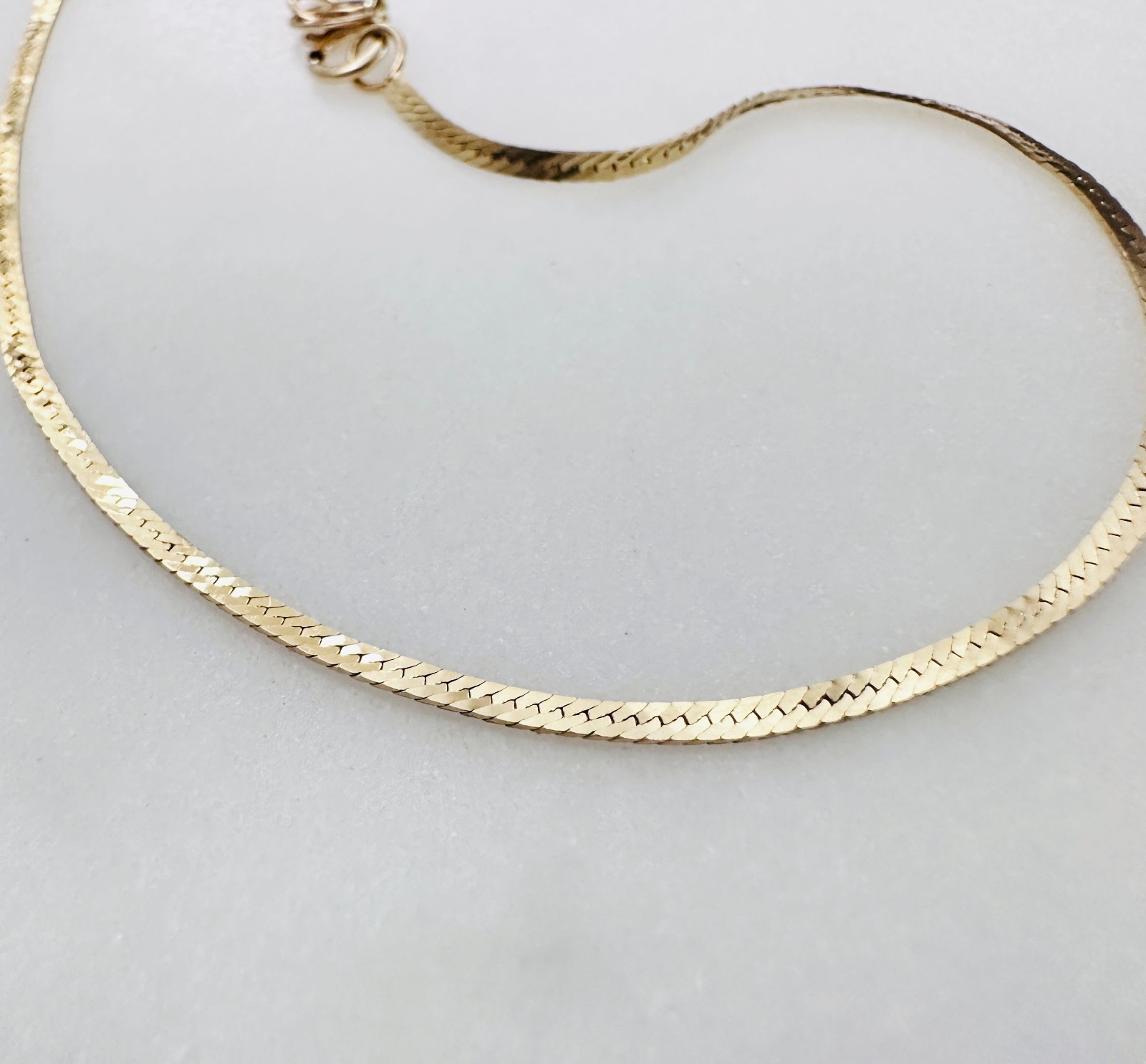 Solid 14K Yellow Gold Thin Herringbone Link Chain Bracelet, 1.3mm, 7″, 1g