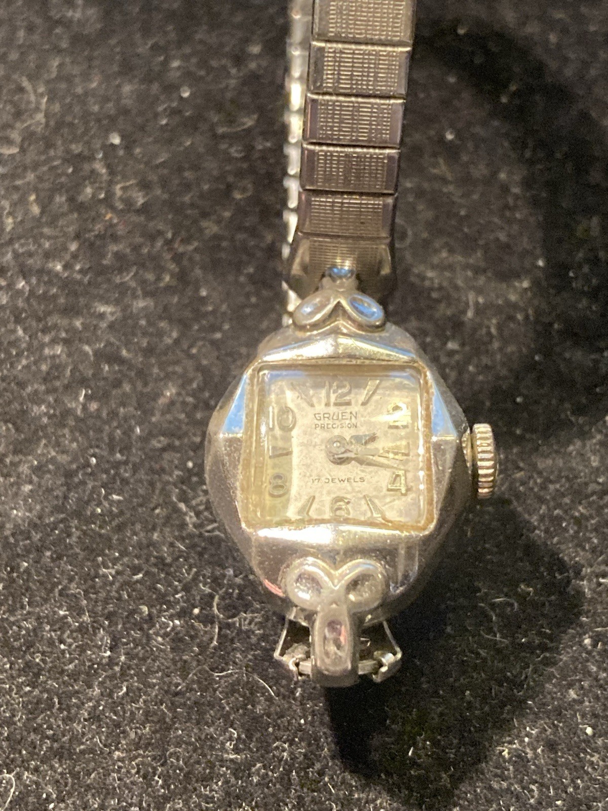 Vintage Ladies Gruen Precision N225 R 17 Jewels Wrist Watch