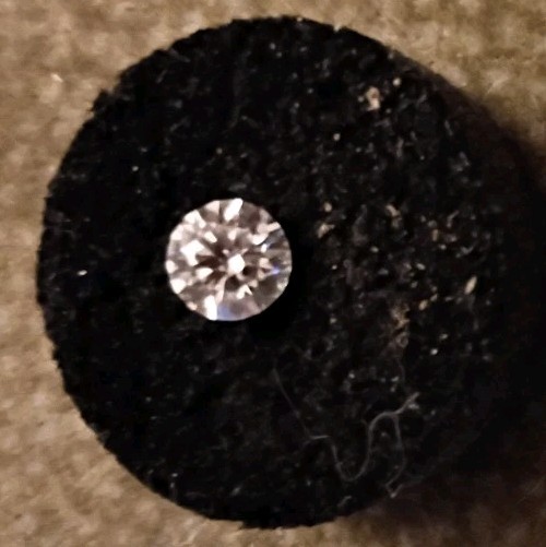 1 Ct Round Lab Grown Diamond E VS1 IGI Cert + Bundle Lot 38 Baby Diamonds Melee