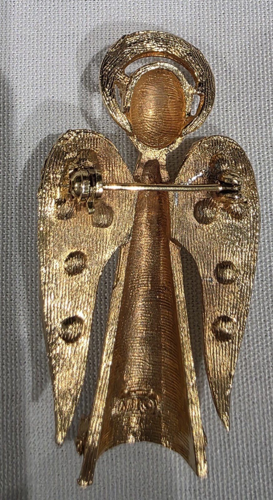 Vintage Angel Rhinestone signed ART Brooch Pin Gold Tone Stunning