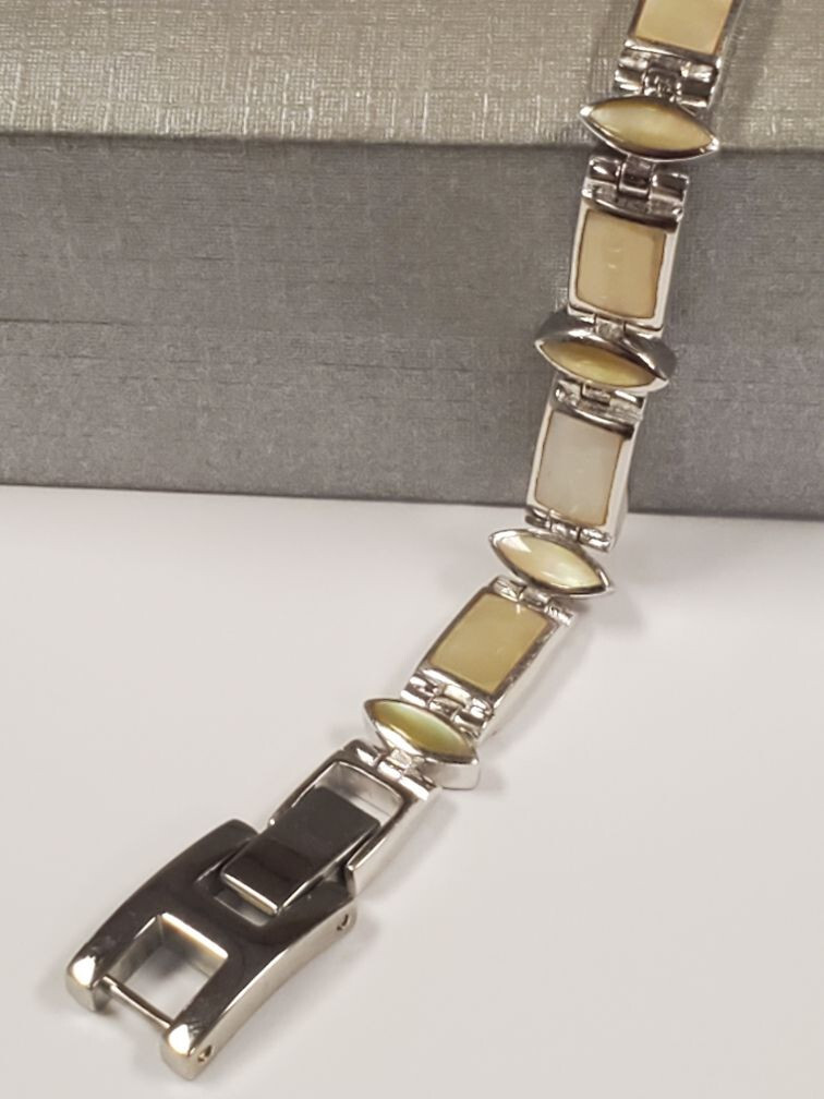 Sterling Silver 7.5″ Tennis Style Bracelet 13.0 Gr.