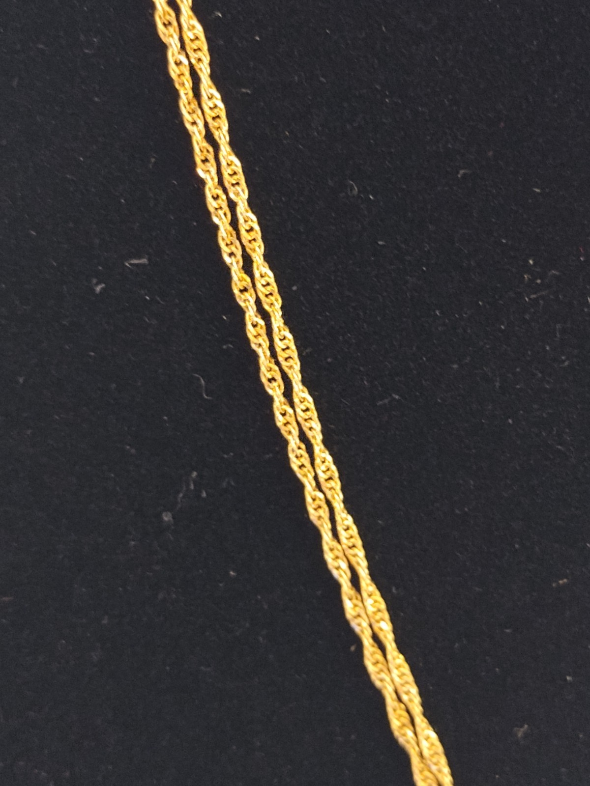 14k Gold Chian. 16 inches long Mariners Chain. 4.4 grams