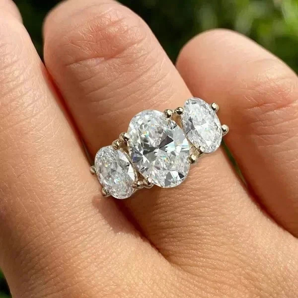 4CT IGI Oval F/VS1 Lab Grown Diamond Women Anniversary Gift Ring 14k Yellow Gold