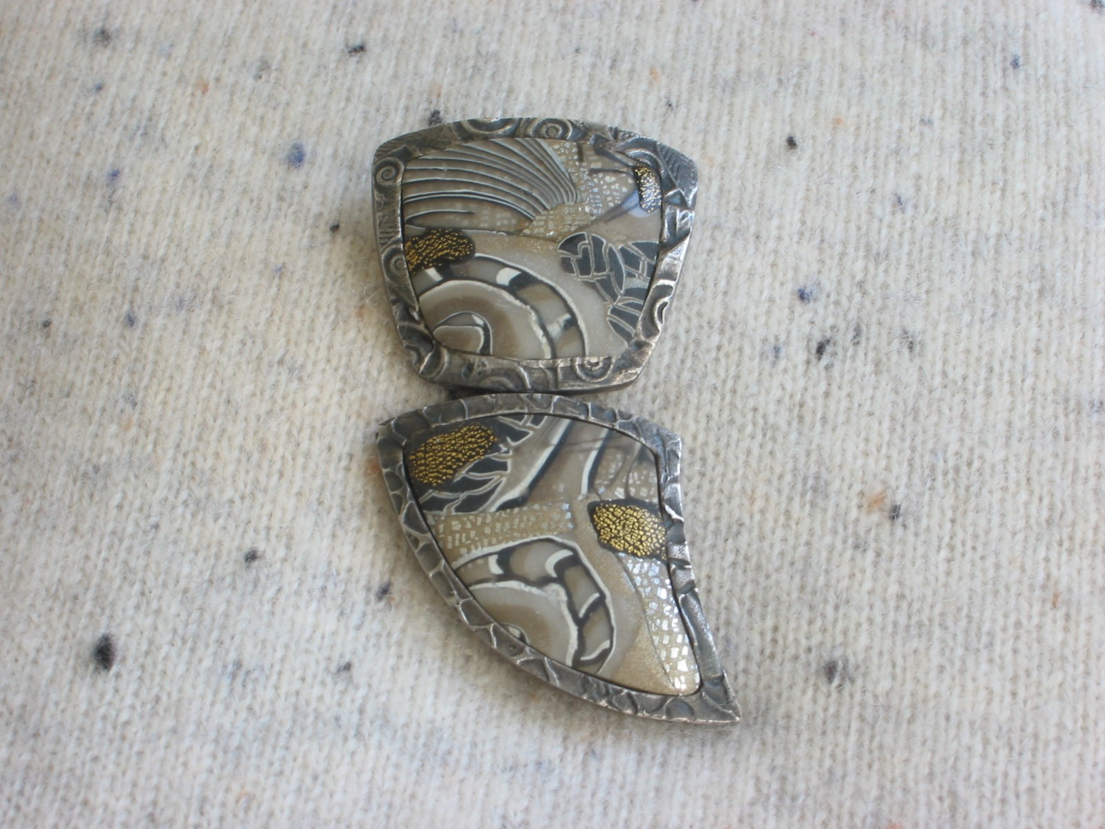 BROOCH PIN & PENDANT 2-IN-1 CONTEMPORARY ABSTRACT SIGNED MIXED MEDIA LAPEL PIECE