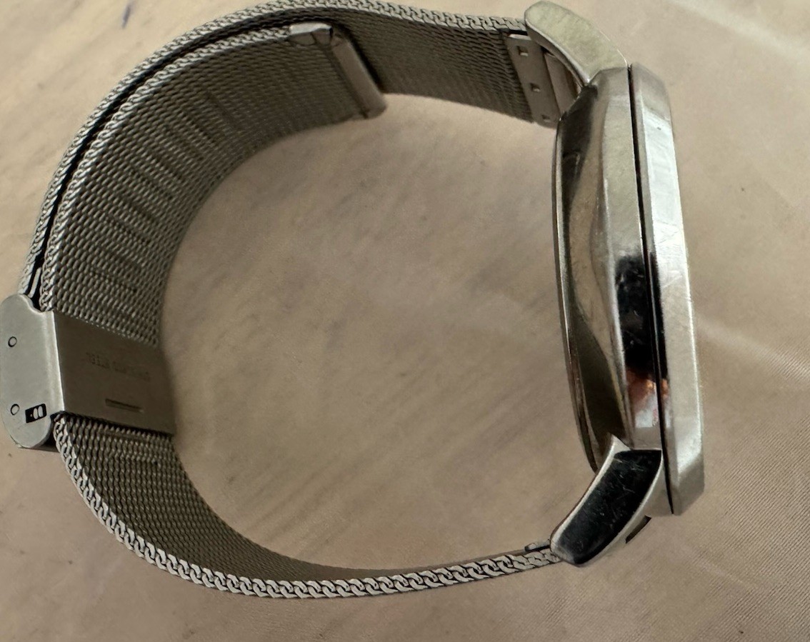 Caravelle New York Men’s 45B128 Stainless 40mm Watch Needs Battery