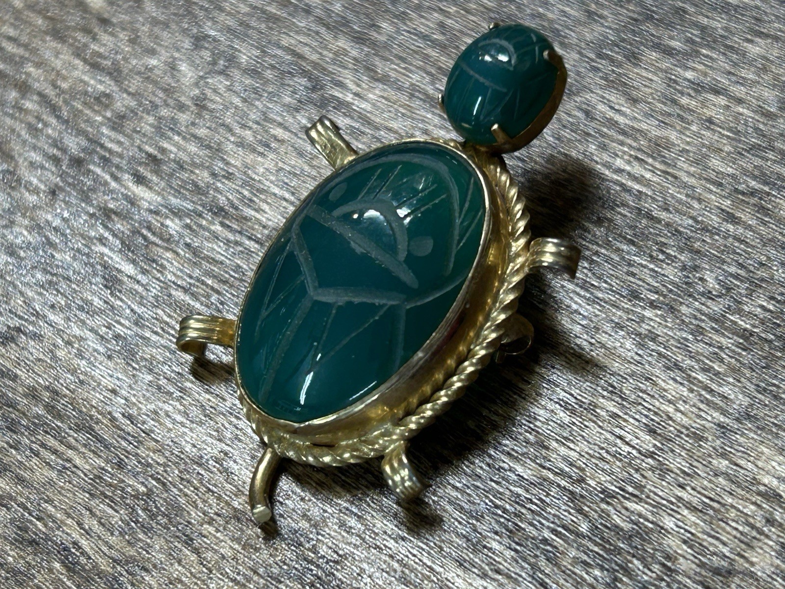 Turtle Brooch Gold Filled (120 12KT) Burt Cassell Green Stone