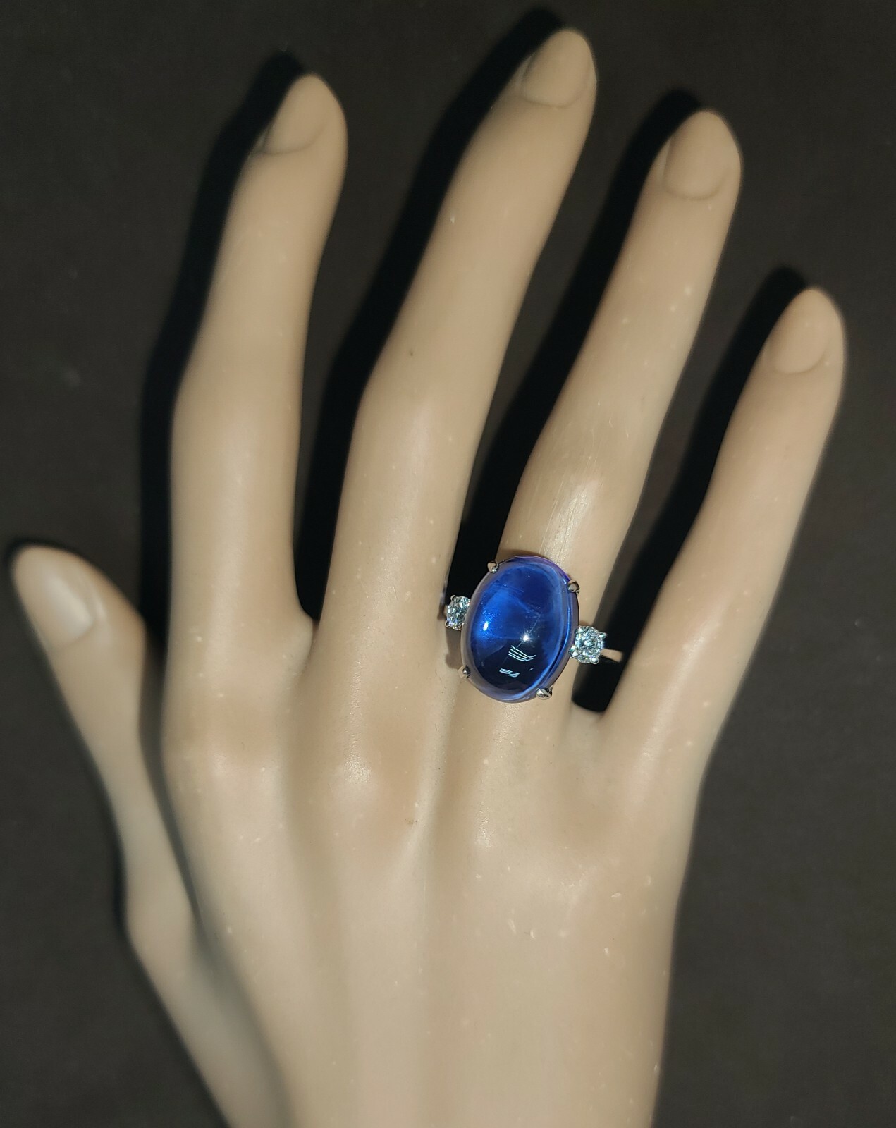 Vintage 14K White Gold Engagement 12.07CT. Gem Blue Sapphire Cabochon Shape