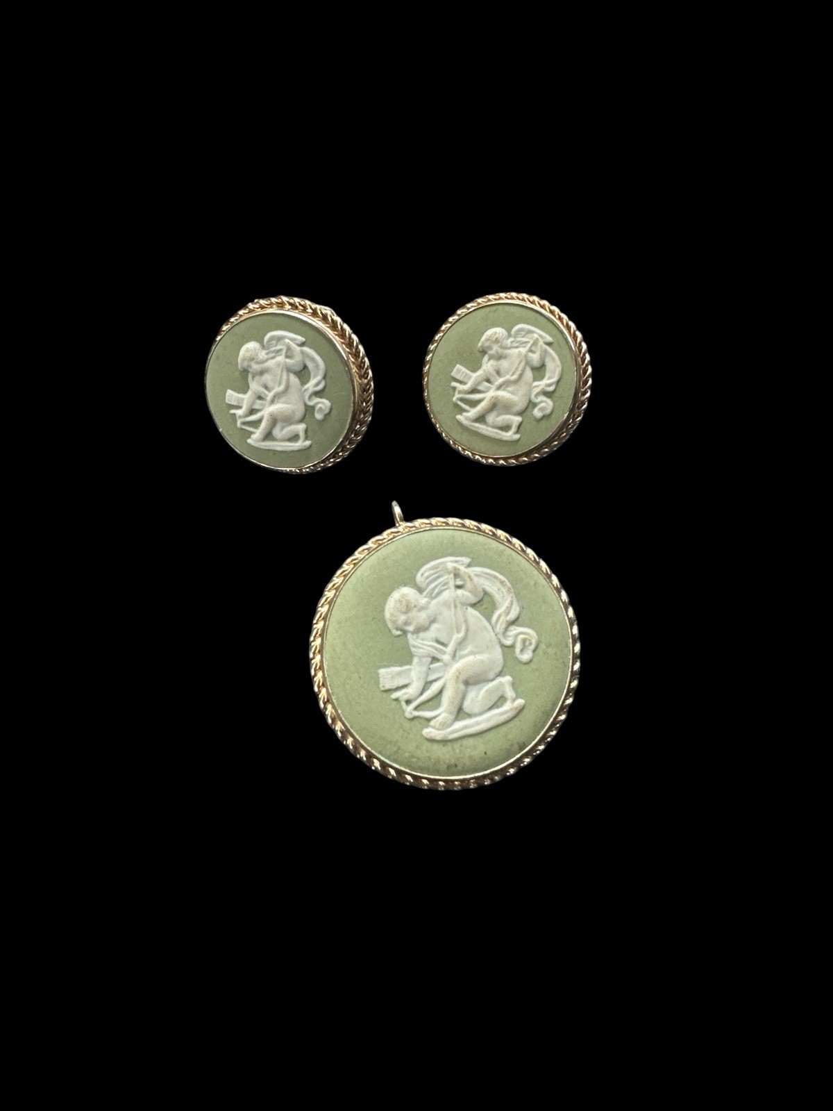 Wedgewood Green Jasperware Brooch Screw Earrings Gold Filled