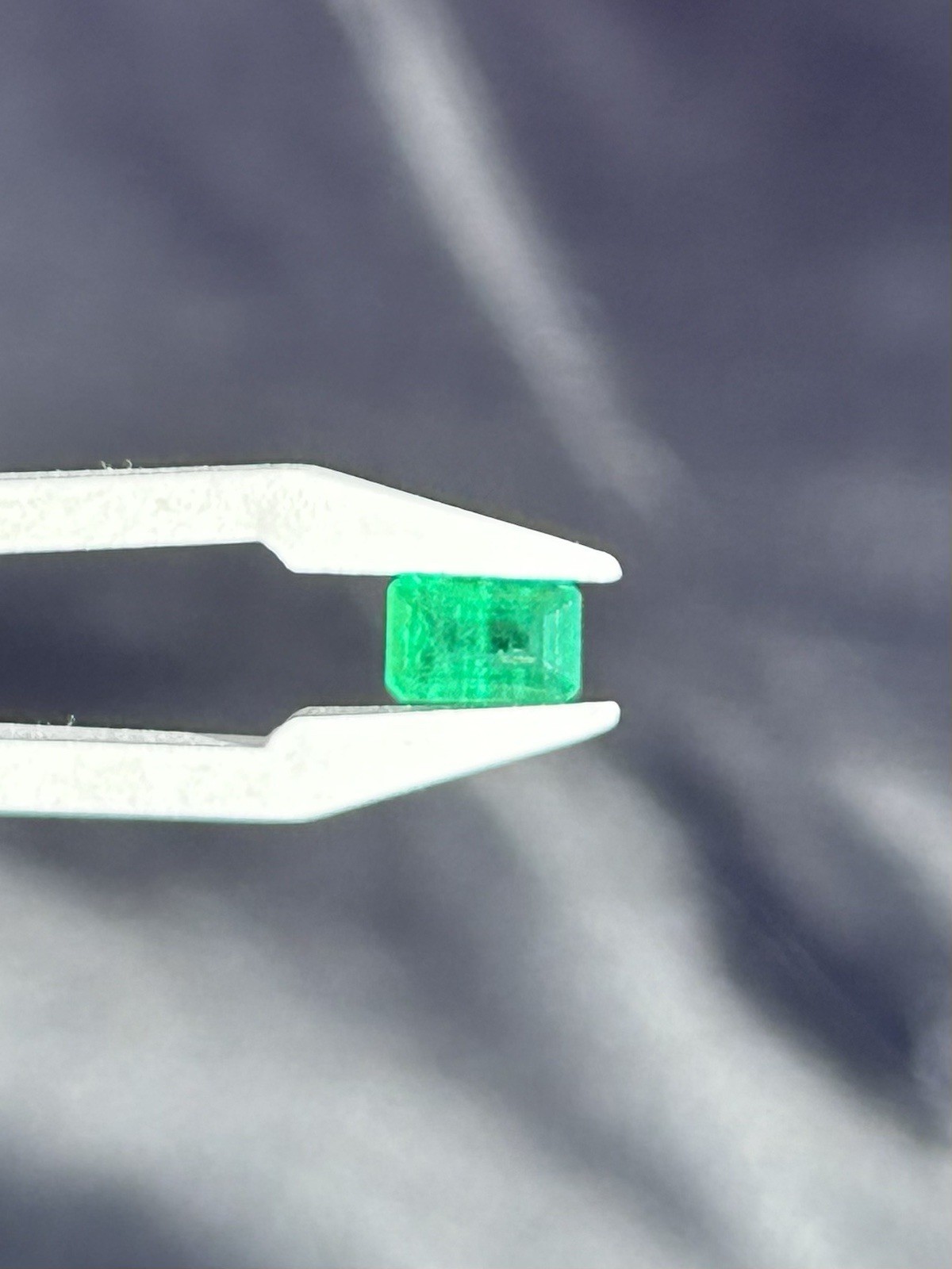 0.5 ct Natural Emerald — Crade B Color Loose Gemstone, Emerald Cut, Light Green
