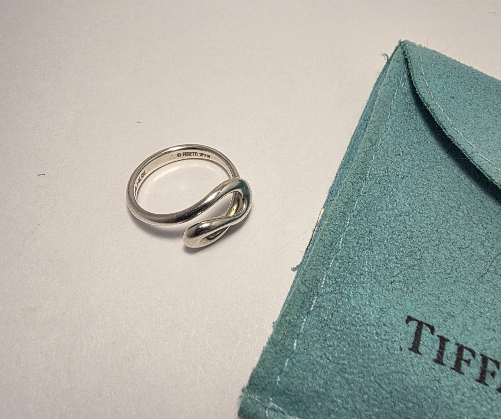 Tiffany & Co. Ring Vintage Elsa Peretti Open Wave Band Ring in Sterling Size 6