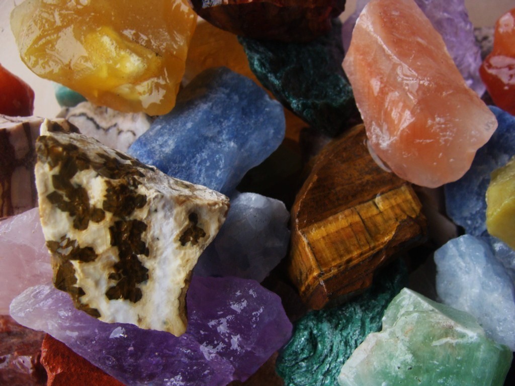 2000 Carat Lots of Natural Tumble Rough – Extremely Nice + FREE Faceted Gemstone