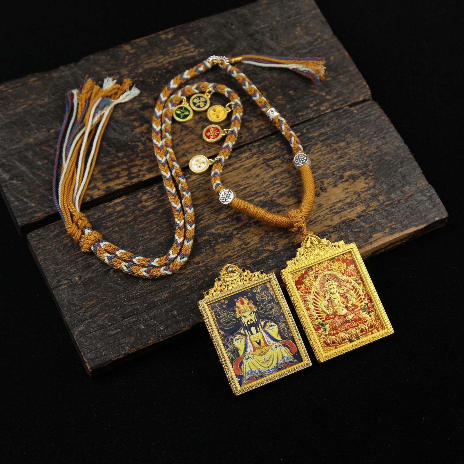 Tibetan Thangka Wutai Mountain Gold-painted Wuye Buddha Necklace Pendant